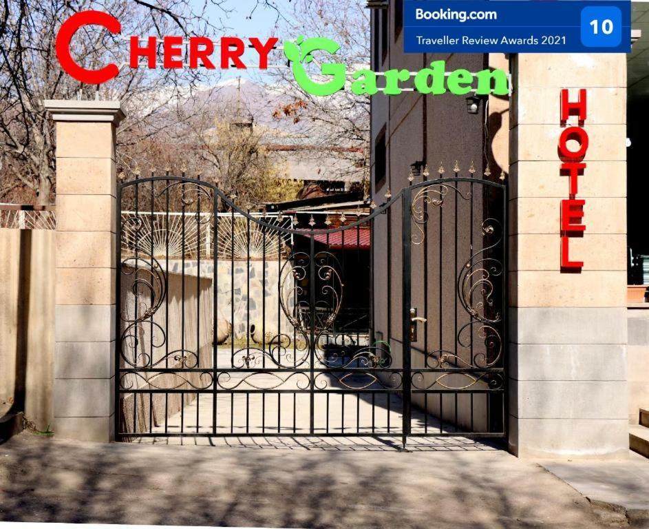 Cherry Garden Boutique Hotel Yeghegnadzor Eksteriør billede